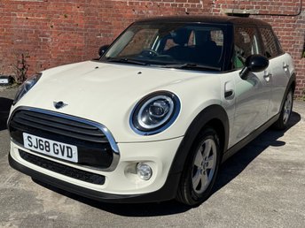 View our MINI Hatch