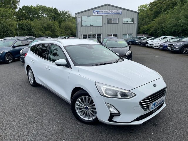 View our Ford Focus 1.0 TITANIUM 125