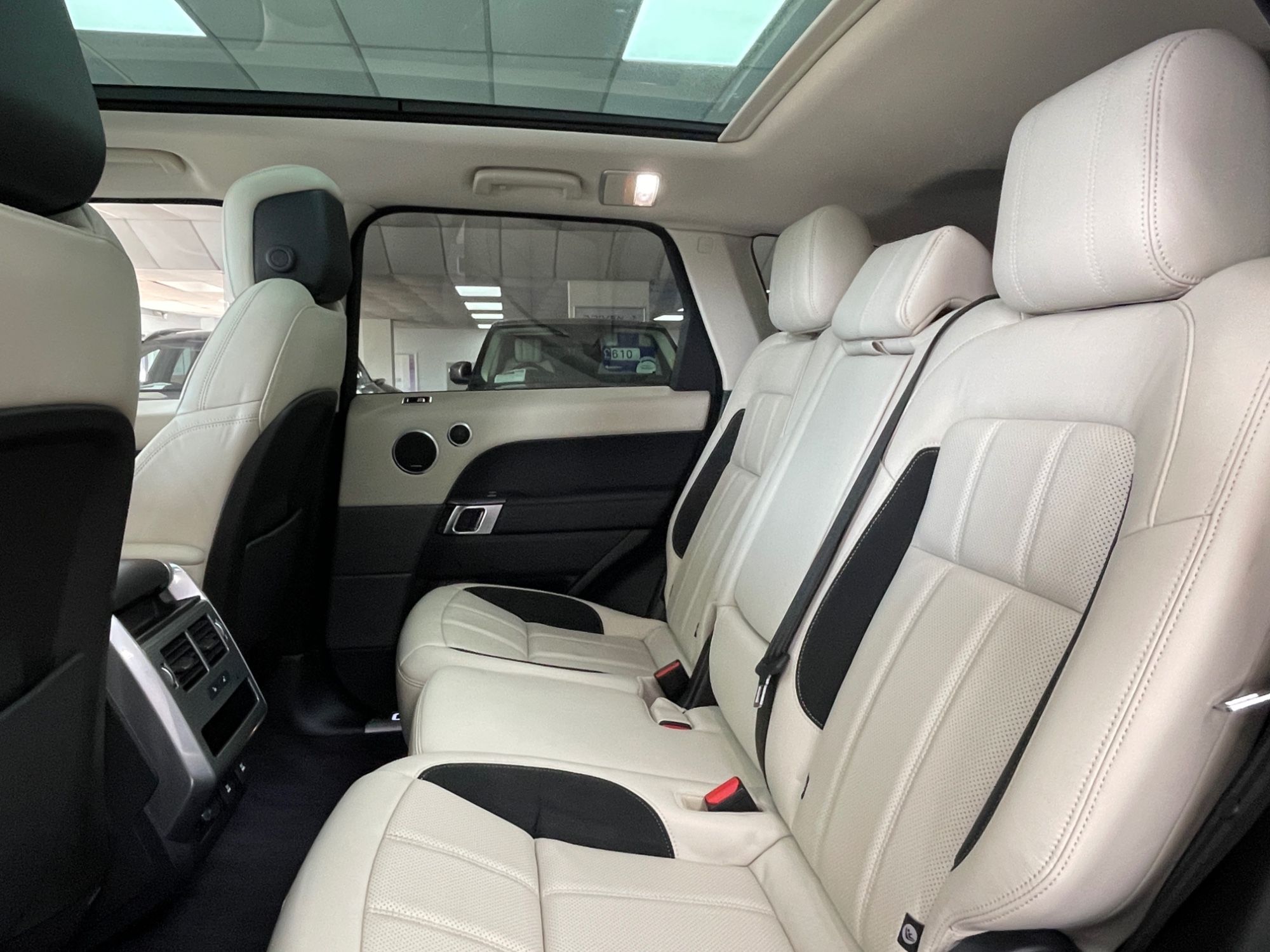 USED 2020 20 LAND ROVER RANGE ROVER SPORT 2.0 P400e 13.1kWh HSE GPF Dynamic SUV 5dr Petrol Plug-in Hybrid Auto 4WD Euro 6 (s/s) (404 ps) 