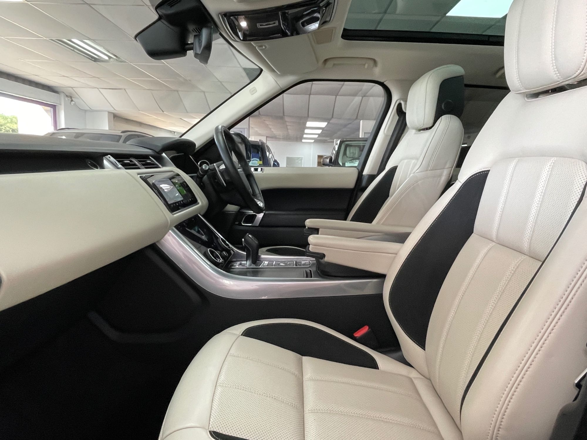 USED 2020 20 LAND ROVER RANGE ROVER SPORT 2.0 P400e 13.1kWh HSE GPF Dynamic SUV 5dr Petrol Plug-in Hybrid Auto 4WD Euro 6 (s/s) (404 ps) 