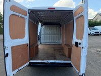 USED 2022 22 PEUGEOT BOXER 2.2 BlueHDi 335 Professional Panel Van 5dr Diesel Manual L3 H2 Euro 6 (s/s) (140 ps) 1 OWNER ONLY 22K FULL PEUGEOT SERVICE HISTORY COMES WITH 1 YEARS MOT AND SERVICE