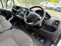 USED 2022 22 PEUGEOT BOXER 2.2 BlueHDi 335 Professional Panel Van 5dr Diesel Manual L3 H2 Euro 6 (s/s) (140 ps) 1 OWNER FULL PEUGEOT SERVICE HISTORY SAT NAV AIR CON 44K COMES WITH 1 YEARS MOT AND SERVICE