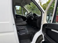 USED 2022 22 PEUGEOT BOXER 2.2 BlueHDi 335 Professional Panel Van 5dr Diesel Manual L3 H2 Euro 6 (s/s) (140 ps) 1 OWNER FULL PEUGEOT SERVICE HISTORY SAT NAV AIR CON 44K COMES WITH 1 YEARS MOT AND SERVICE