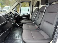 USED 2022 22 PEUGEOT BOXER 2.2 BlueHDi 335 Professional Panel Van 5dr Diesel Manual L3 H2 Euro 6 (s/s) (140 ps) 1 OWNER FULL PEUGEOT SERVICE HISTORY SAT NAV AIR CON 44K COMES WITH 1 YEARS MOT AND SERVICE