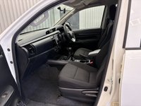 USED 2019 19 TOYOTA HI-LUX 2.4 D-4D 150 BHP ACTIVE D/CAB PICKUP 4WD MANUAL (EURO 6) 