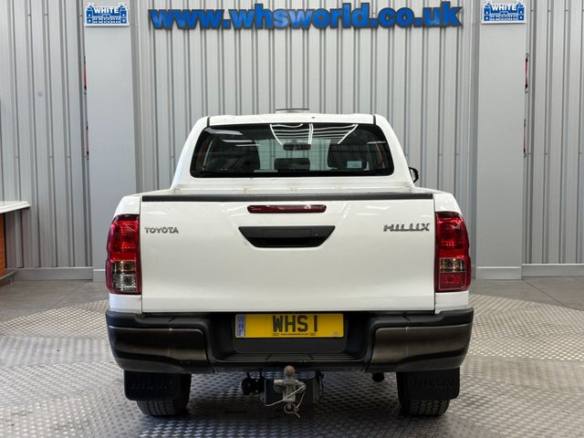 TOYOTA HI-LUX at White Hire and Sales (WHS World)