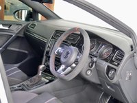 USED 2016 66 VOLKSWAGEN GOLF 2.0 TSI BlueMotion Tech GTI Clubsport 40 DSG Euro 6 (s/s) 5dr BUCKET SEATS + DISCOVER NAV