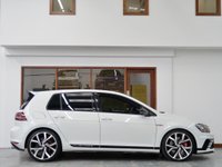 USED 2016 66 VOLKSWAGEN GOLF 2.0 TSI BlueMotion Tech GTI Clubsport 40 DSG Euro 6 (s/s) 5dr BUCKET SEATS + DISCOVER NAV
