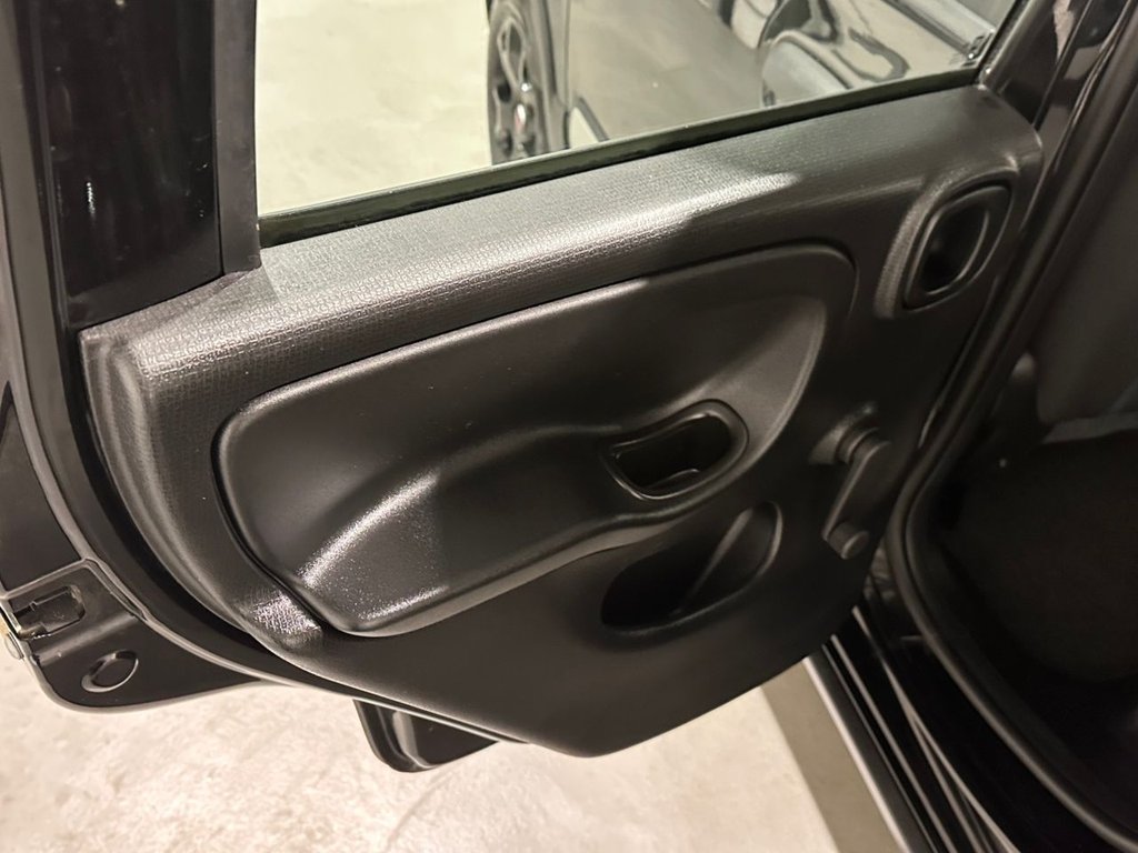 USED 2019 69 FIAT PANDA 0.9 TwinAir Cross Hatchback 5dr Petrol Manual Euro 6 (s/s) (85 bhp) 
