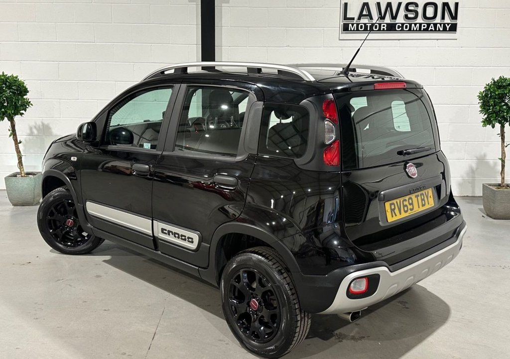 USED 2019 69 FIAT PANDA 0.9 TwinAir Cross Hatchback 5dr Petrol Manual Euro 6 (s/s) (85 bhp) 
