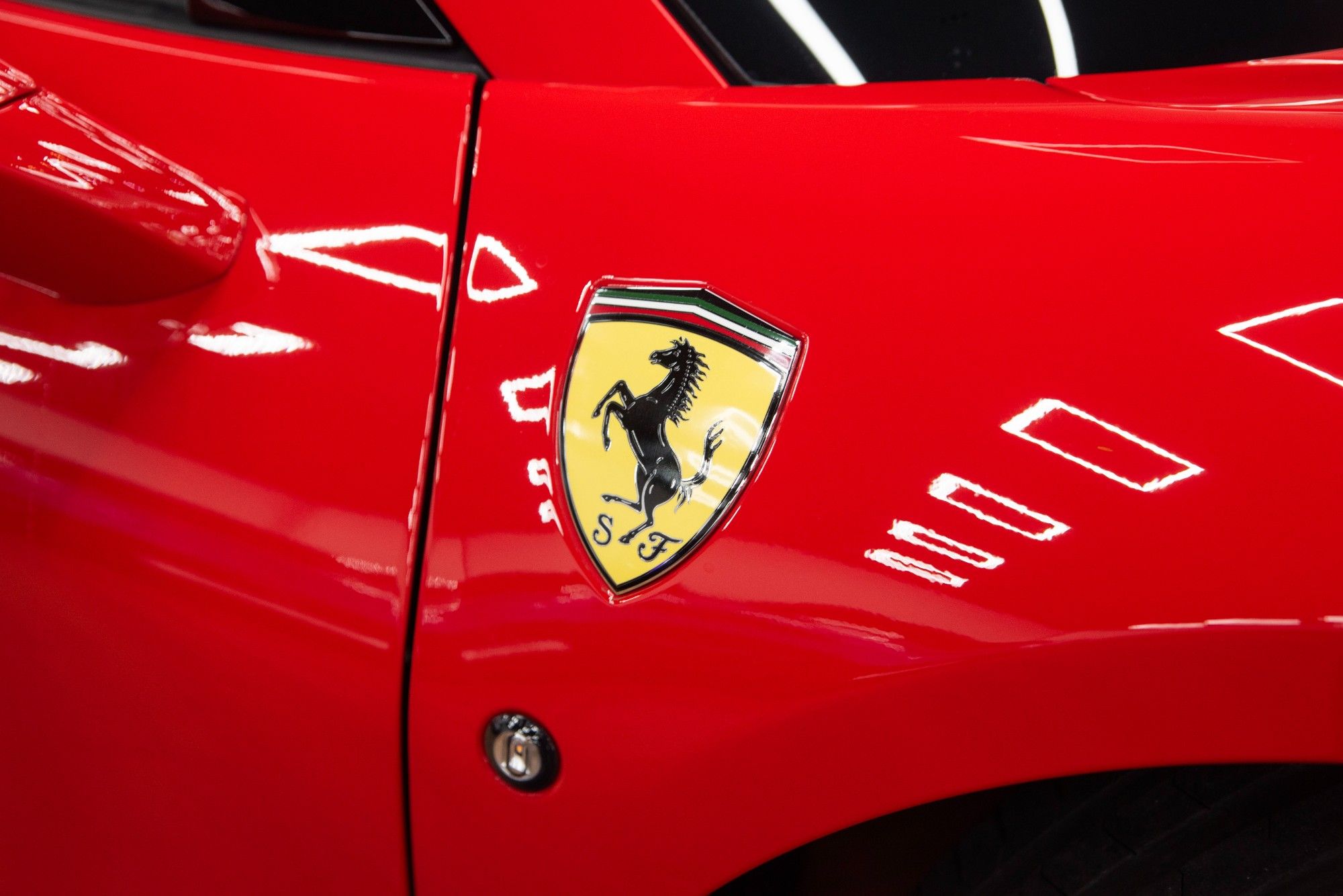 USED 2021 F FERRARI F8 Spider 3.9T V8 Convertible 