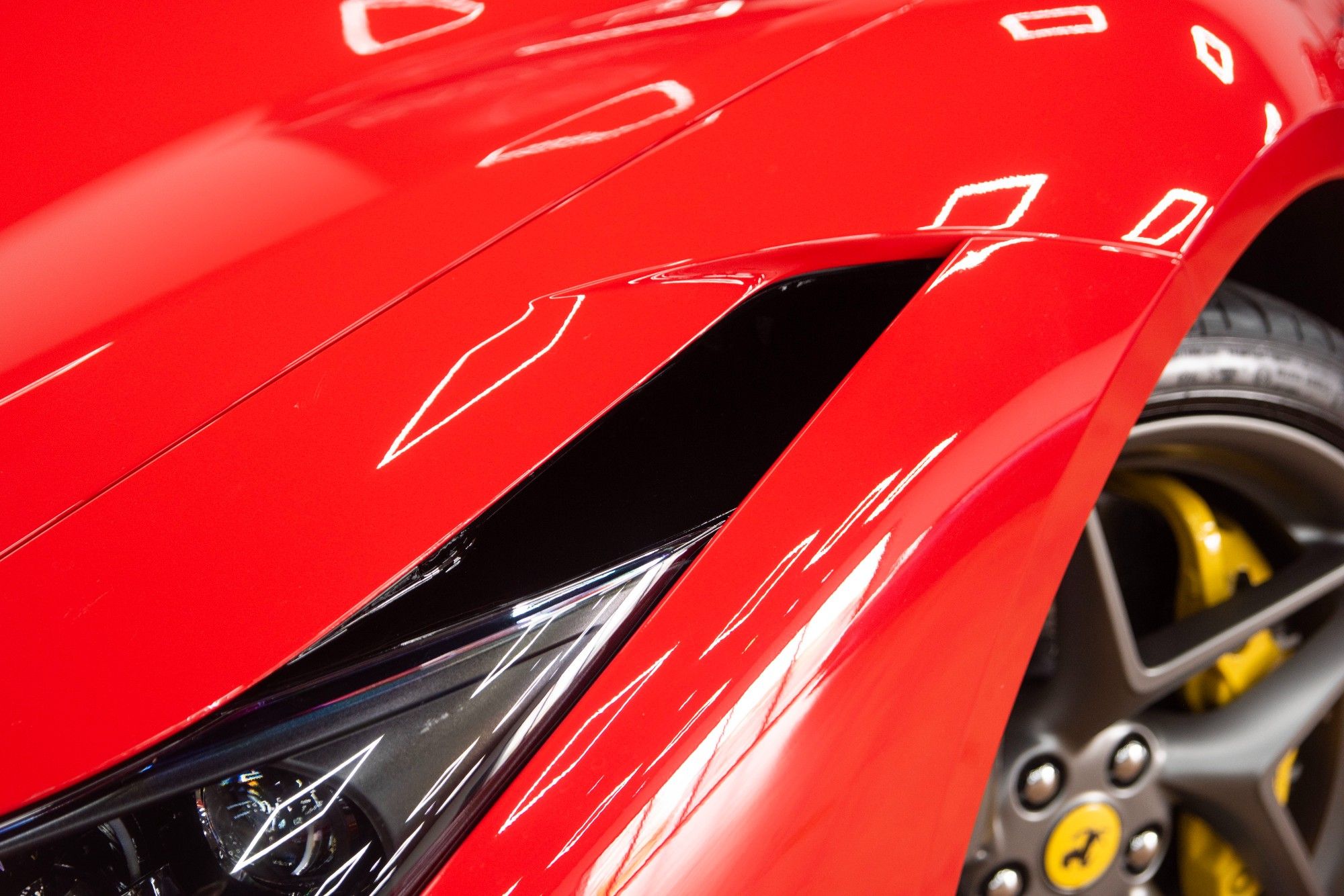 USED 2021 F FERRARI F8 Spider 3.9T V8 Convertible 
