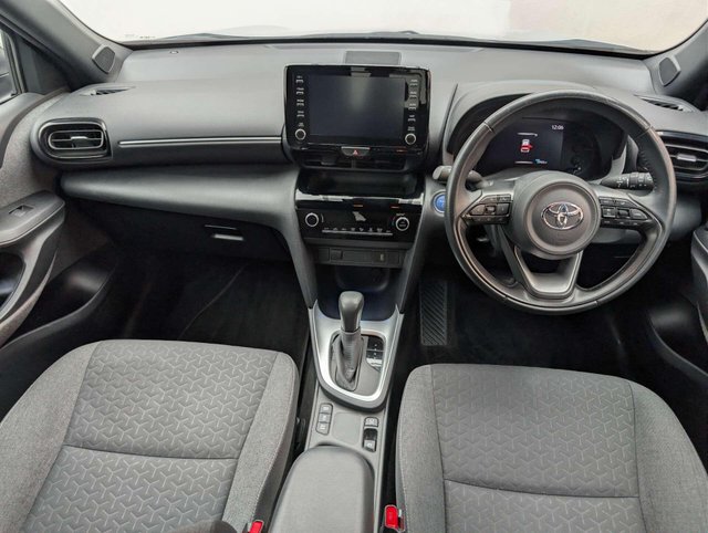 USED 2022 71 TOYOTA YARIS CROSS 1.5 Yaris Cross Design HEV Auto 5dr CLICK & COLLECT/ HOME DELIVERY