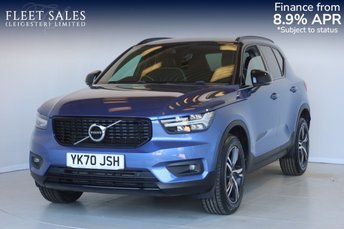 2021 VOLVO XC40