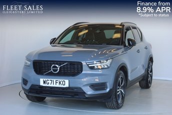 2021 VOLVO XC40