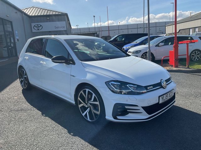 View our VOLKSWAGEN GOLF