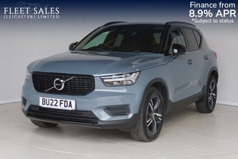 2022 VOLVO XC40