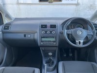 USED 2010 60 VOLKSWAGEN TOURAN 2.0 TDI SE MPV 5dr Diesel Manual Euro 5 (140 ps) www.suffolkcarcentre.co.uk - Located at Lowestoft