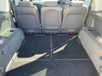 USED 2010 60 VOLKSWAGEN TOURAN 2.0 TDI SE MPV 5dr Diesel Manual Euro 5 (140 ps) www.suffolkcarcentre.co.uk - Located at Lowestoft
