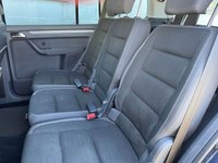 USED 2010 60 VOLKSWAGEN TOURAN 2.0 TDI SE MPV 5dr Diesel Manual Euro 5 (140 ps) www.suffolkcarcentre.co.uk - Located at Lowestoft