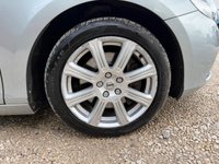 USED 2018 18 VOLVO V40 2.0 D3 Inscription Hatchback 5dr Auto  Sat Nav, Cruise, Keyless