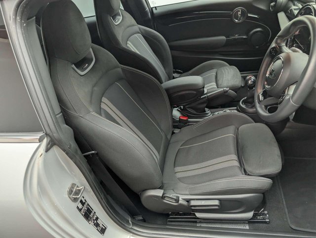 USED 2022 22 MINI HATCH 1.5 Cooper Sport 3dr CLICK & COLLECT/ HOME DELIVERY