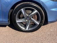 USED 2015 65 VOLVO V40 1.5 T2 R-Design Hatchback 5dr Petrol Auto Euro 6 (s/s) (122 ps) ** ULEZ COMPLIANT ** AUTOMATIC