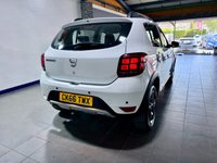 USED 2017 66 DACIA SANDERO STEPWAY 1.5 dCi Laureate Hatchback 5dr Diesel Manual Euro 6 (s/s) (90 ps) FSH, NEW MOT UPON SALE, 20 Tax, FSH, 74.3 MPG, Park Assist