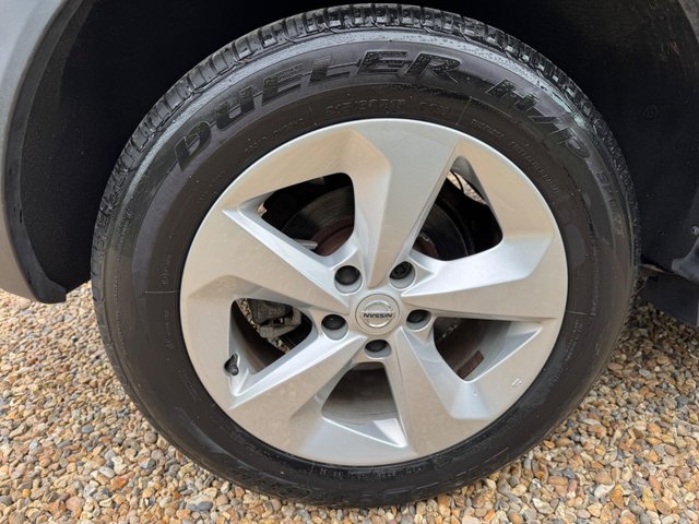 View our NISSAN QASHQAI