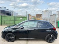 USED 2018 18 PEUGEOT 208 1.2 PureTech Black Edition Euro 6 3dr LOW MILES NEW MOT ULEZ