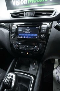 USED 2020 70 NISSAN QASHQAI 1.3 DIG-T Acenta Premium Euro 6 (s/s) 5dr Service History, 2 Keys