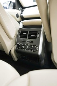 USED 2013 63 LAND ROVER RANGE ROVER SPORT 3.0 SD V6 HSE Auto 4WD Euro 5 (s/s) 5dr Service History, 2 Keys