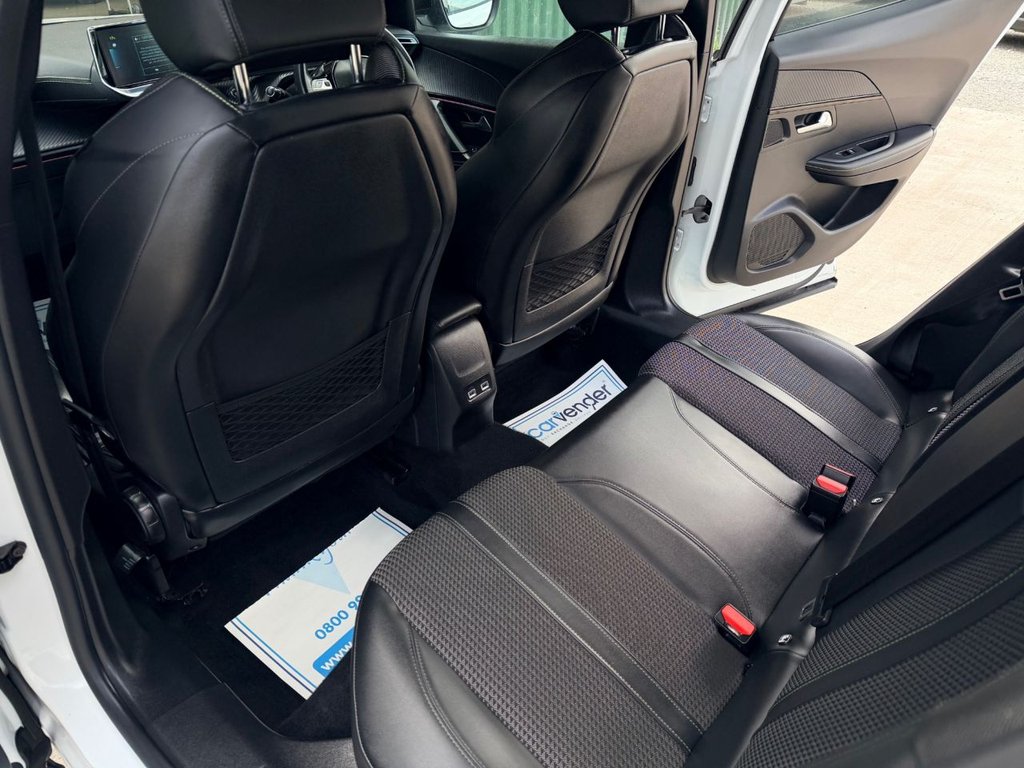 USED 2021 71 PEUGEOT E-2008 50kWh GT SUV 5dr Electric Auto (136 ps) 2 Owners|NaV|R.F Sensor|Camera|Apple CarPlay/Android Auto|Cruise|Half Leather Seats|