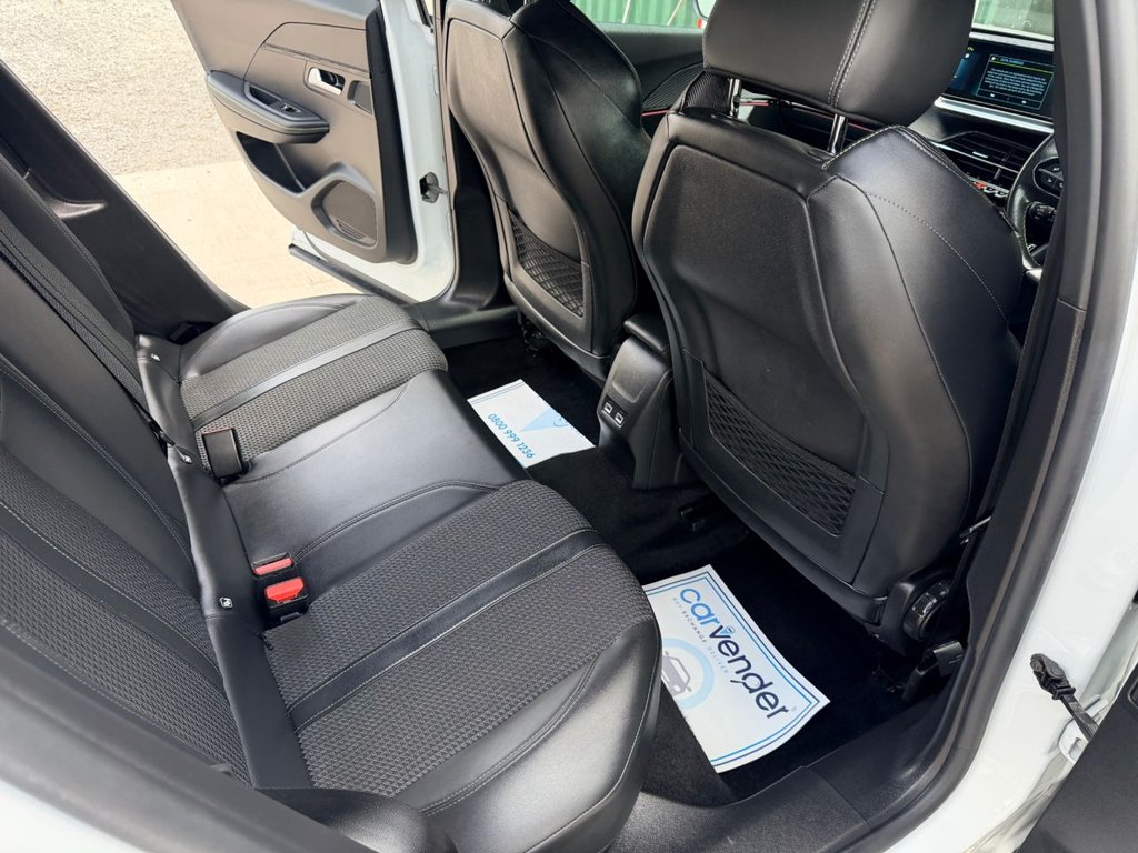 USED 2021 71 PEUGEOT E-2008 50kWh GT SUV 5dr Electric Auto (136 ps) 2 Owners|NaV|R.F Sensor|Camera|Apple CarPlay/Android Auto|Cruise|Half Leather Seats|