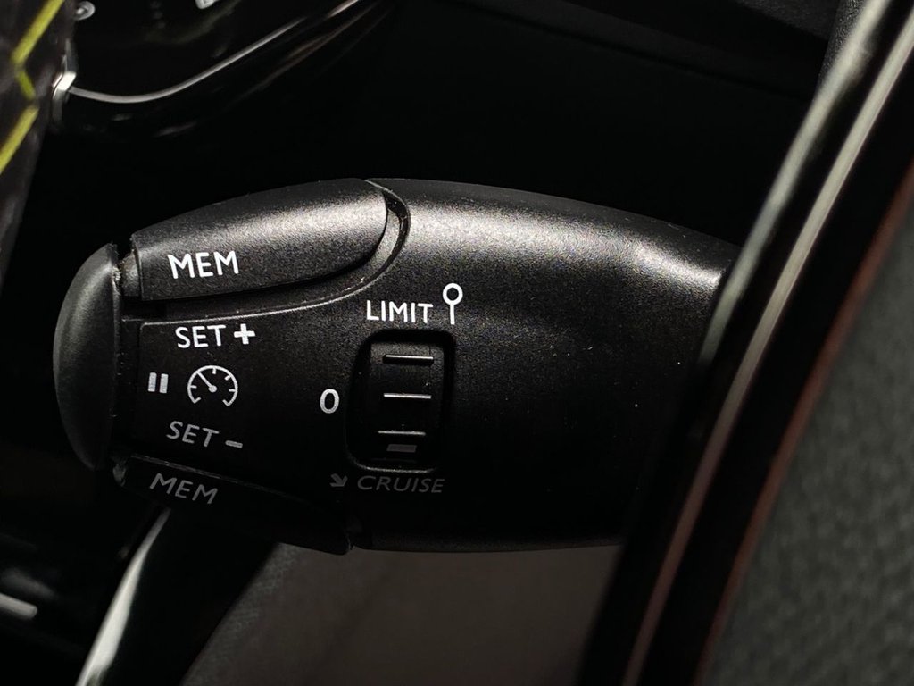 USED 2021 71 PEUGEOT E-2008 50kWh GT SUV 5dr Electric Auto (136 ps) 2 Owners|NaV|R.F Sensor|Camera|Apple CarPlay/Android Auto|Cruise|Half Leather Seats|