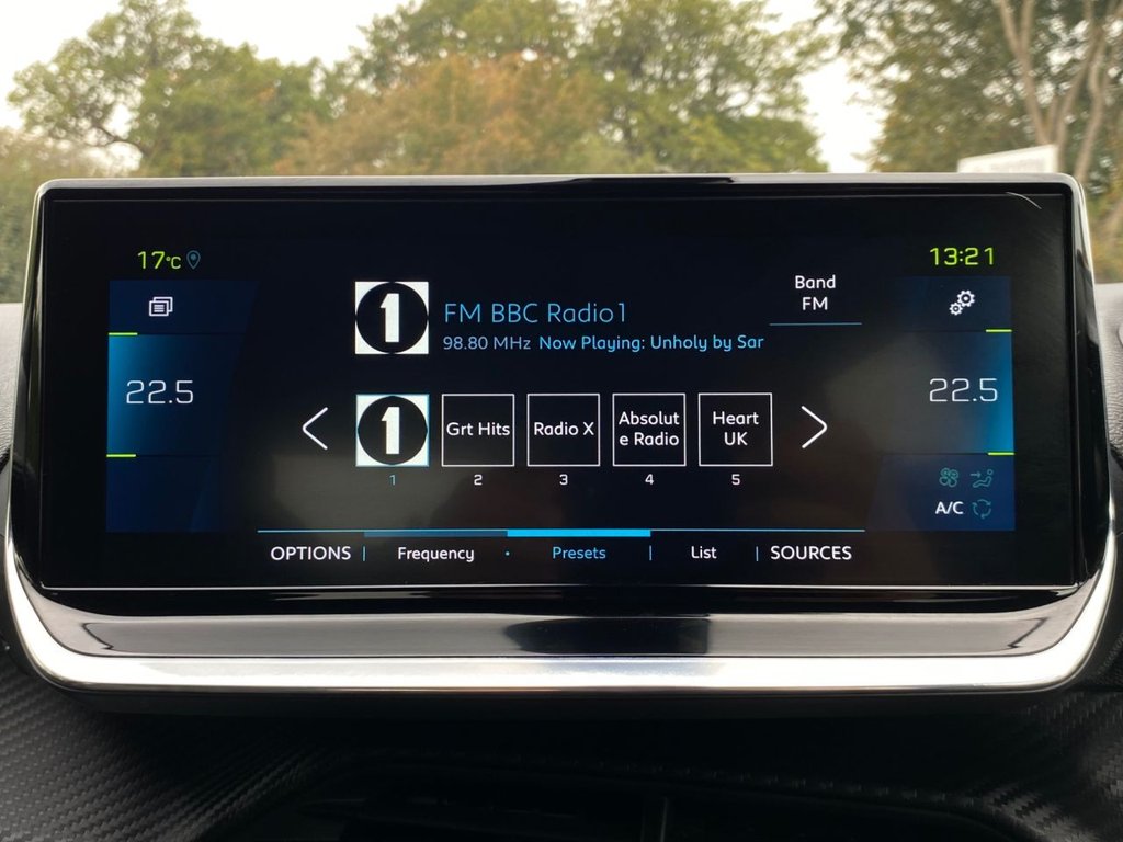 USED 2021 71 PEUGEOT E-2008 50kWh GT SUV 5dr Electric Auto (136 ps) 2 Owners|NaV|R.F Sensor|Camera|Apple CarPlay/Android Auto|Cruise|Half Leather Seats|