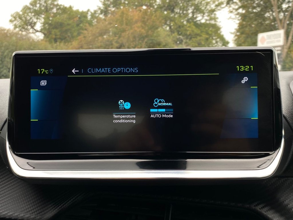 USED 2021 71 PEUGEOT E-2008 50kWh GT SUV 5dr Electric Auto (136 ps) 2 Owners|NaV|R.F Sensor|Camera|Apple CarPlay/Android Auto|Cruise|Half Leather Seats|
