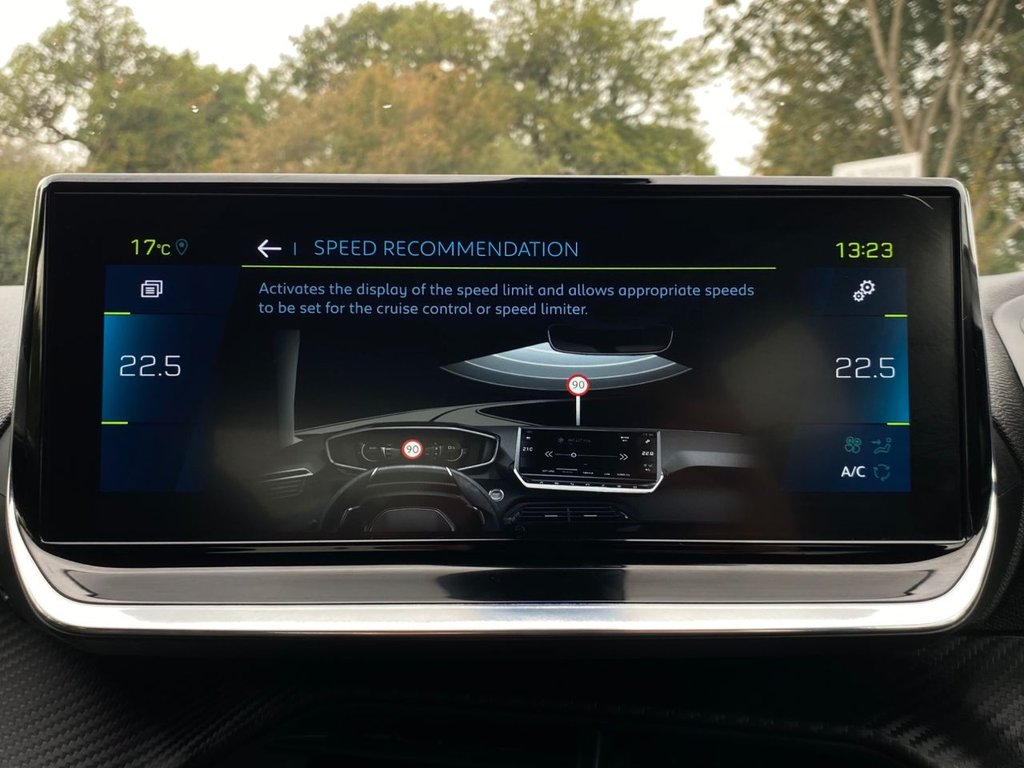 USED 2021 71 PEUGEOT E-2008 50kWh GT SUV 5dr Electric Auto (136 ps) 2 Owners|NaV|R.F Sensor|Camera|Apple CarPlay/Android Auto|Cruise|Half Leather Seats|