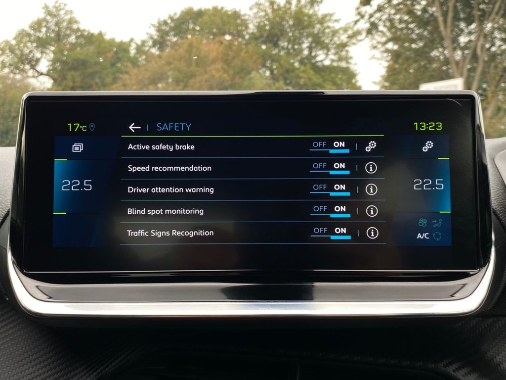 USED 2021 71 PEUGEOT E-2008 50kWh GT SUV 5dr Electric Auto (136 ps) 2 Owners|NaV|R.F Sensor|Camera|Apple CarPlay/Android Auto|Cruise|Half Leather Seats|
