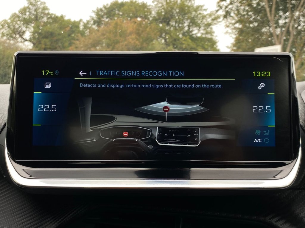 USED 2021 71 PEUGEOT E-2008 50kWh GT SUV 5dr Electric Auto (136 ps) 2 Owners|NaV|R.F Sensor|Camera|Apple CarPlay/Android Auto|Cruise|Half Leather Seats|