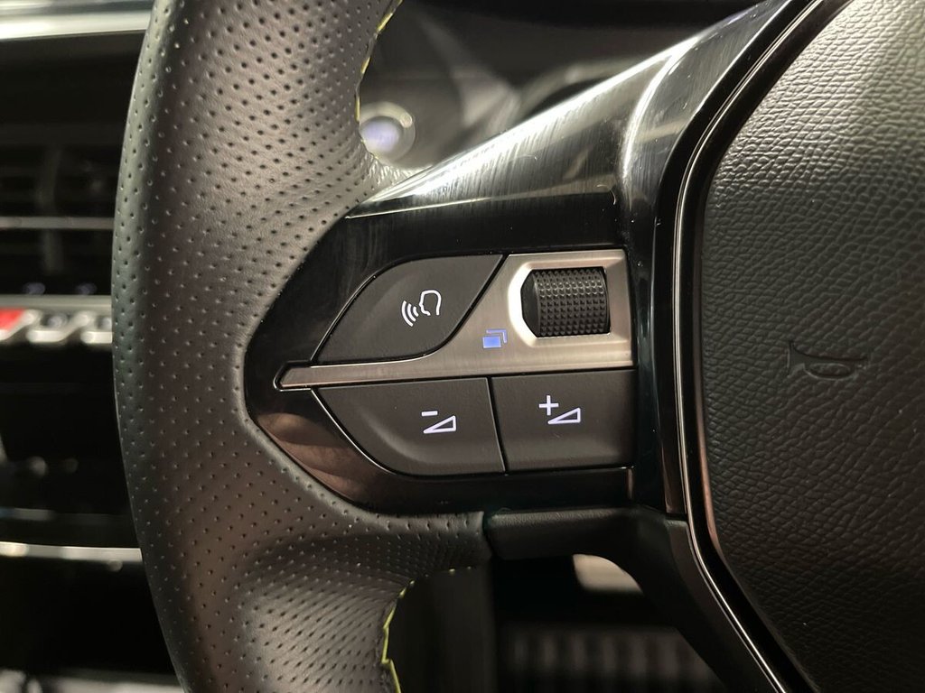 USED 2022 72 PEUGEOT E-208 50kWh GT Premium Hatchback 5dr Electric Auto (7kW Charger) (136 ps) APPLE CAR PLAY AND ANDROID AUTO