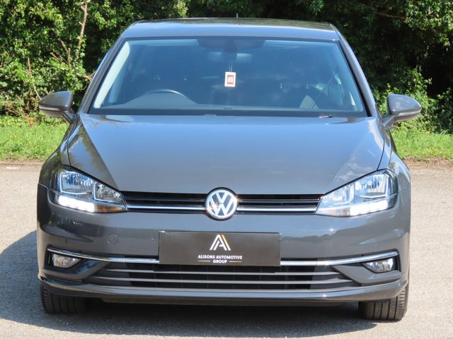 View our VOLKSWAGEN GOLF
