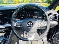 USED 2019 19 VOLKSWAGEN TOUAREG 3.0 TDI V6 R-Line Tech SUV 5dr Diesel Tiptronic 4Motion Euro 6 (s/s) (286 ps) LOW MILES+LETHR+PAN ROOF+ULEZ