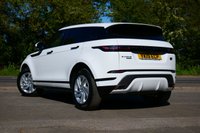 USED 2019 19 LAND ROVER RANGE ROVER EVOQUE 2.0 P250 MHEV R-Dynamic S SUV 5dr Petrol Auto 4WD Euro 6 (s/s) (249 ps) FUJI WHITE PAINTWORK + REAR CAMERA + HEATED SEATS + APPLE CARPLAY