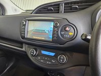 USED 2018 68 TOYOTA YARIS 1.5 VVT-h Design Hatchback 5dr Petrol Hybrid E-CVT Euro 6 (s/s) (100 ps) 