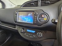 USED 2018 68 TOYOTA YARIS 1.5 VVT-h Design Hatchback 5dr Petrol Hybrid E-CVT Euro 6 (s/s) (100 ps) 