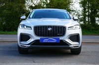 USED 2022 72 JAGUAR F-PACE 2.0 D200 MHEV R-Dynamic S SUV 5dr Diesel Auto AWD Euro 6 (s/s) (204 ps) HABUKA SILVER METALLIC PAINTWORK + HEATED STEERING WHEEL + APPLE CARPLAY