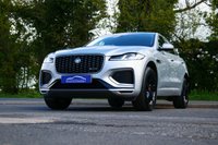 USED 2022 72 JAGUAR F-PACE 2.0 D200 MHEV R-Dynamic S SUV 5dr Diesel Auto AWD Euro 6 (s/s) (204 ps) HABUKA SILVER METALLIC PAINTWORK + HEATED STEERING WHEEL + APPLE CARPLAY