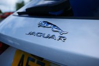 USED 2022 72 JAGUAR F-PACE 2.0 D200 MHEV R-Dynamic S SUV 5dr Diesel Auto AWD Euro 6 (s/s) (204 ps) HABUKA SILVER METALLIC PAINTWORK + HEATED STEERING WHEEL + APPLE CARPLAY