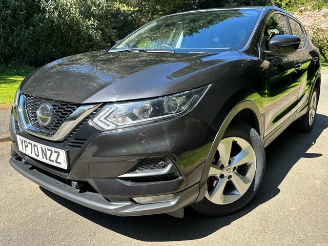 View our NISSAN QASHQAI